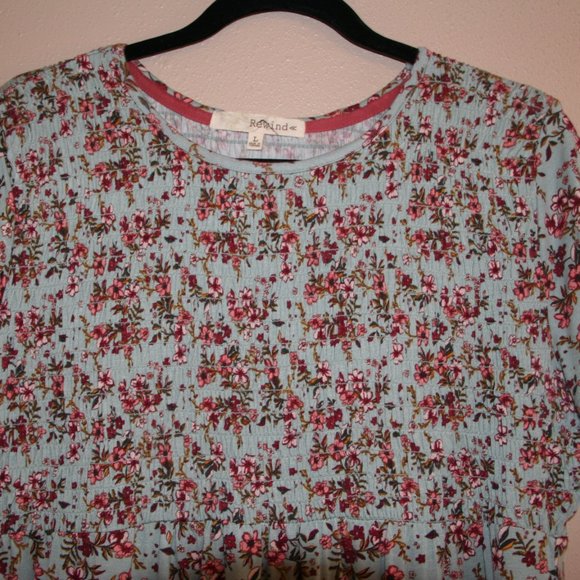 Rewind Bouquet Ditsy Floral Smocked Shirt Lace Trim Size Large - Picture 4 of 5
